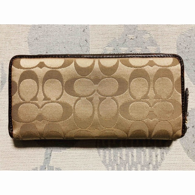 中古 コーチ フルジップ 長財布 カード入 お札 小銭 シグネチャー COACH