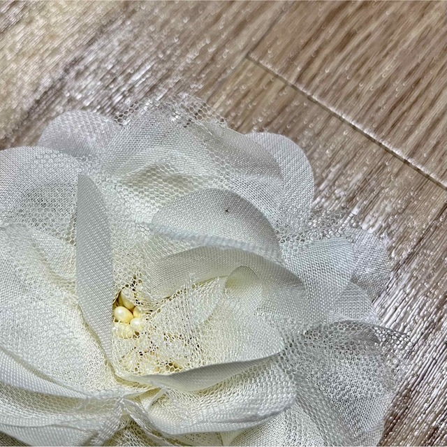お花コサージュ レディースのアクセサリー(ブローチ/コサージュ)の商品写真