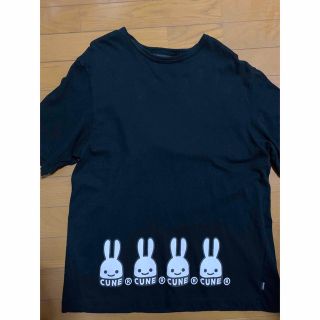 キューン(CUNE)のCUNE うさぎ　Tシャツ　黒(Tシャツ(半袖/袖なし))