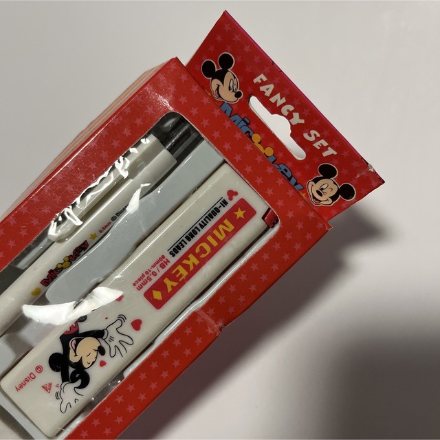 新品　ミッキーマウス　シャーペン　消しゴム　シャーペン芯　ミッキー　MICKEY エンタメ/ホビーのおもちゃ/ぬいぐるみ(キャラクターグッズ)の商品写真