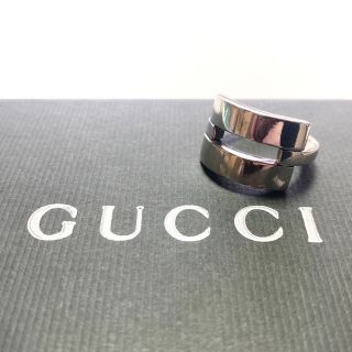 ビンテージGUCCI リング 刻印入り シルバー&ブラックカラー-