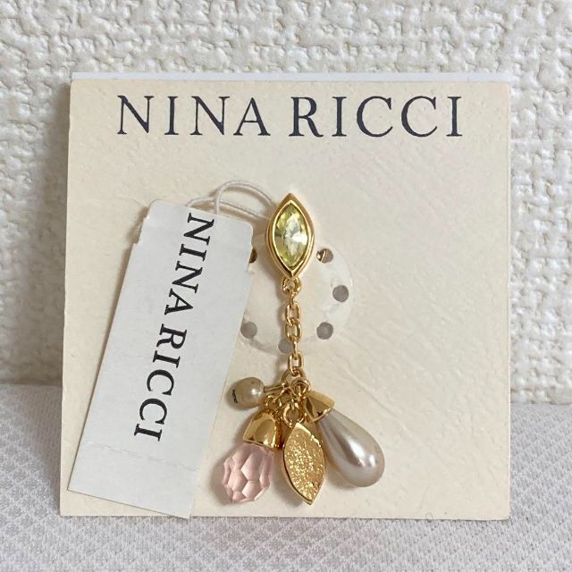 未使用　NINA RICCI　ニナ　リッチ　ピアス　金　ゴールド　クリスタル