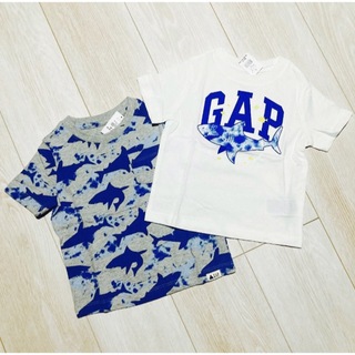 ベビーギャップ(babyGAP)のベビーギャップ★新品 シャーク サメ柄 ロゴ Tシャツ 半袖 セット(Tシャツ/カットソー)