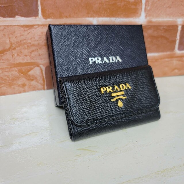 早割クーポン 美品 PRADAキーケース gentexseeds.com