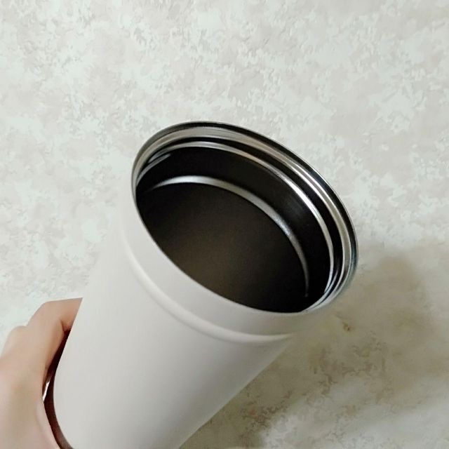 Starbucks Coffee(スターバックスコーヒー)のスターバックス★ STANLEY ディンゴ パープル プレス ボトル タンブラー インテリア/住まい/日用品のキッチン/食器(タンブラー)の商品写真