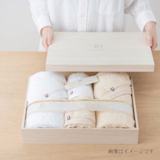 イマバリタオル(今治タオル)の【かな様専用】今治謹製 ★ 至福タオル（バスタオル・フェイスタオル各2枚）(タオル/バス用品)