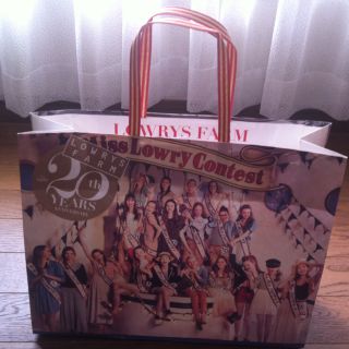 ローリーズファーム(LOWRYS FARM)のローリーズ限定紙袋(`･ω･´)♡(ショップ袋)