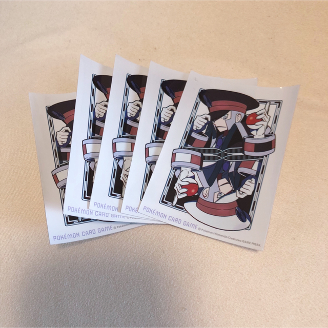 ポケモン(ポケモン)のポケモンカードゲーム　オフィシャルデッキシールド　ノボリ・クダリ　5枚バラ売り エンタメ/ホビーのトレーディングカード(カードサプライ/アクセサリ)の商品写真