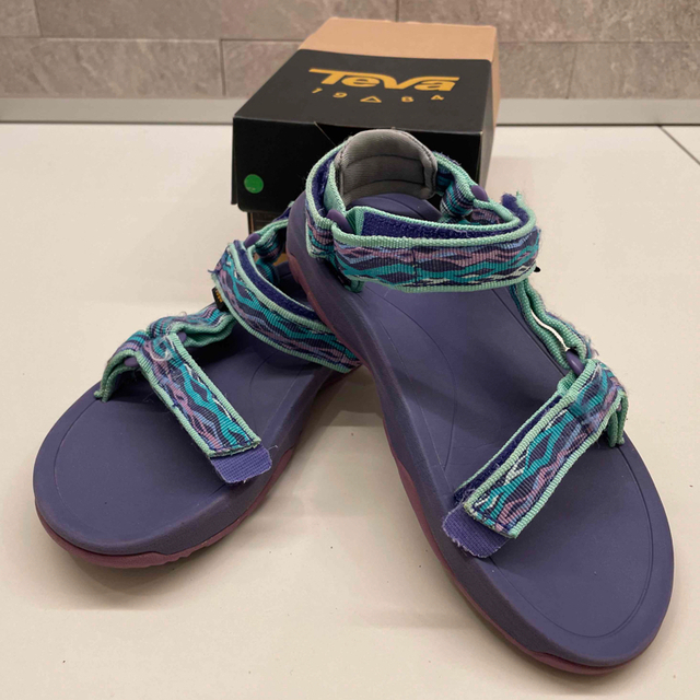 Teva(テバ)のTeva/テバ ハリケーン22cm  キッズ/ベビー/マタニティのキッズ靴/シューズ(15cm~)(サンダル)の商品写真