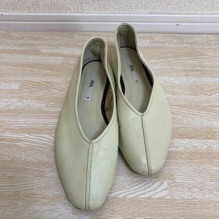 ザラ(ZARA)の《ZARA》バレエシューズ　38  パンプス(バレエシューズ)