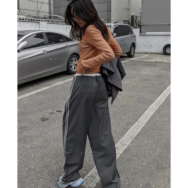 ACLENT Double line relaxy slacks pants レディースのパンツ(カジュアルパンツ)の商品写真