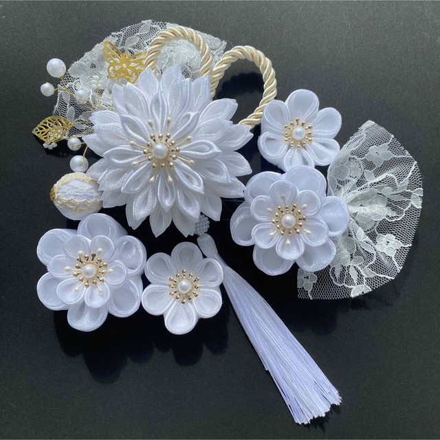 *新作 つまみ細工 髪飾り キラキラ 白レース 結婚式 11点セット | フリマアプリ ラクマ *新作 つまみ細工 髪飾り キラキラ 白レース 結婚式 11点セット | フリマアプリ ラクマ