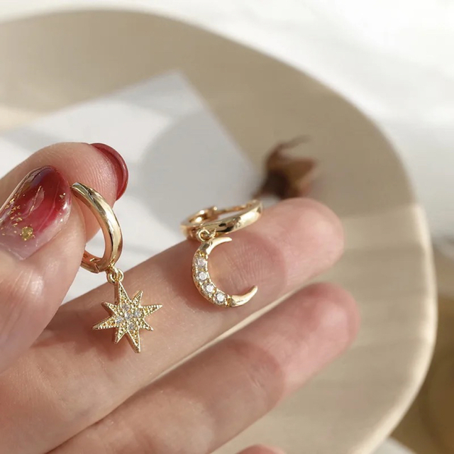 STAR JEWELRY(スタージュエリー)のムーンスターピアス　韓国ジュエリー レディースのアクセサリー(ピアス)の商品写真