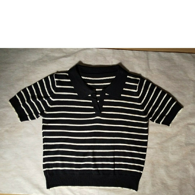 サマーセーター 黒白ボーダー Lサイズ レディースのトップス(シャツ/ブラウス(半袖/袖なし))の商品写真