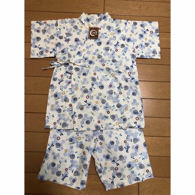 甚兵衛（120）未使用 キッズ/ベビー/マタニティのキッズ服男の子用(90cm~)(甚平/浴衣)の商品写真