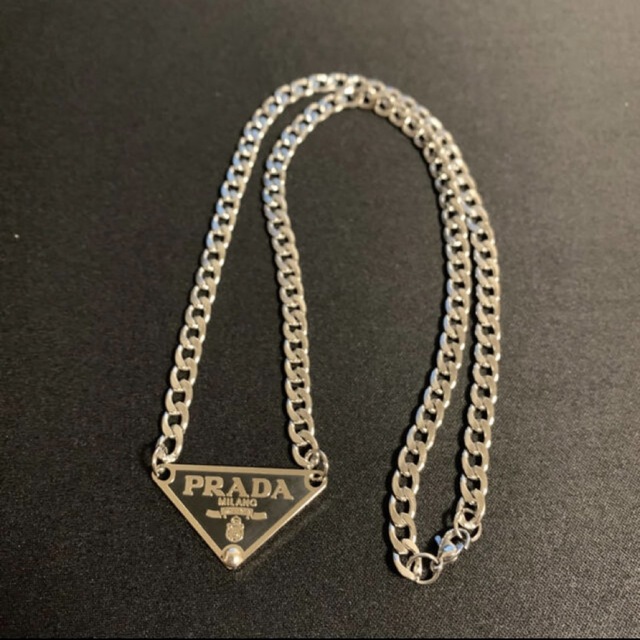 PRADA(プラダ)のPRADA ネックレス メンズのアクセサリー(ネックレス)の商品写真