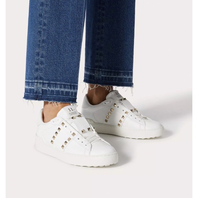 VALENTINO ロックスタッズ スニーカー レザー ローカット
