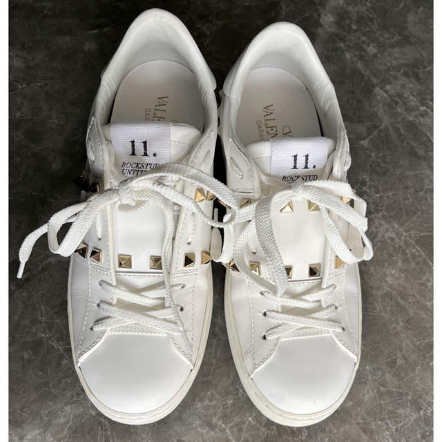 VALENTINO ロックスタッズ スニーカー レザー ローカット