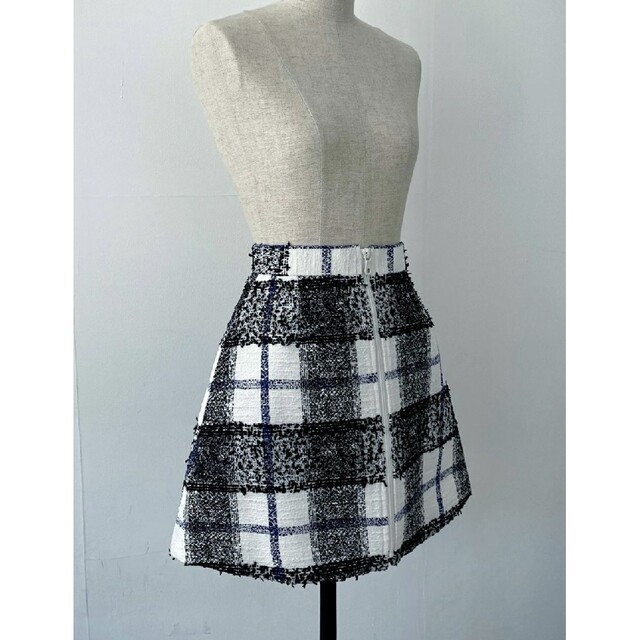 eimy istoire(エイミーイストワール)のシェリエ sheller スカート レディースのスカート(ミニスカート)の商品写真