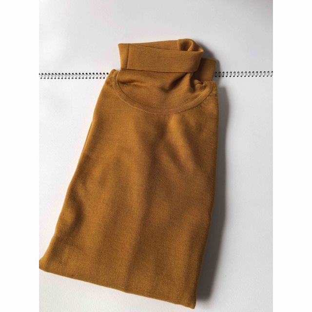 新品未使用】JOHN SMEDLEY タートルネック S 超高品質で人気の