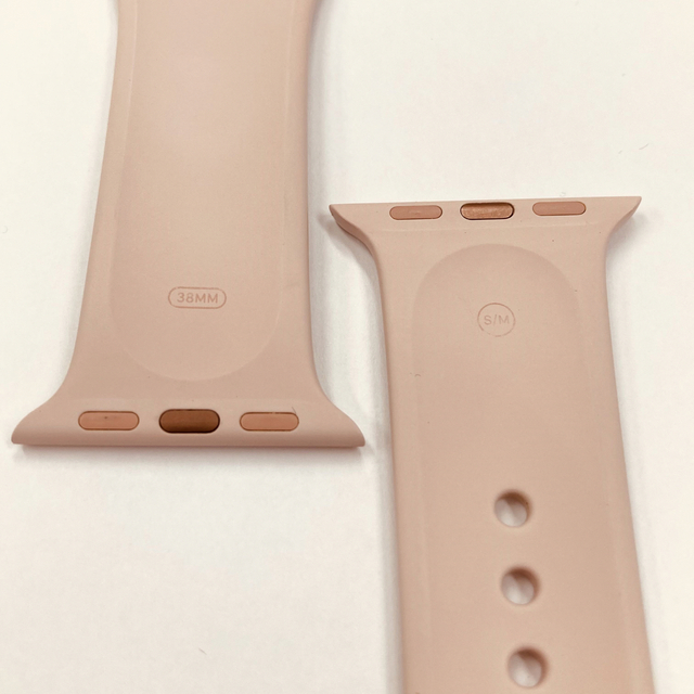 Apple Watch(アップルウォッチ)のapple watch 専用 スポーツバンド 38mm ピンク アップル純正 スマホ/家電/カメラのスマートフォン/携帯電話(その他)の商品写真