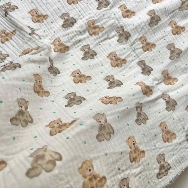 トリプルガーゼ（dot・bear）韓国生地　２色から選択  ハンドメイドの素材/材料(生地/糸)の商品写真