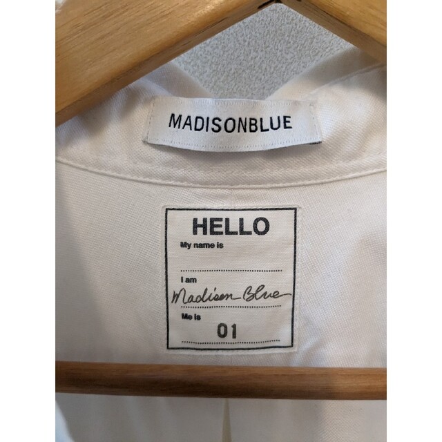 MADISONBLUE(マディソンブルー)のMADISONBLUE マディソンブルー　オックスフォードボタンダウンシャツ レディースのトップス(シャツ/ブラウス(長袖/七分))の商品写真