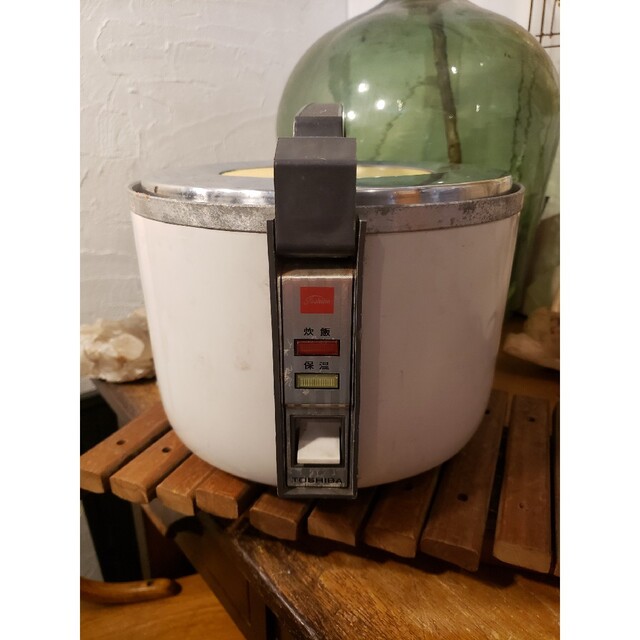 TOSHIBA 東芝 炊飯器 東芝電気炊飯器 家電 レトロ 昭和レトロの TOSHIBA 東芝 炊飯器 東芝電気炊飯器 家電 レトロ 昭和レトロの