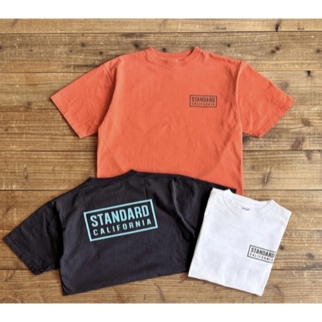 【新品・未使用品・オマケ付き】スタンダードカリフォルニア　T-shirt 限定品