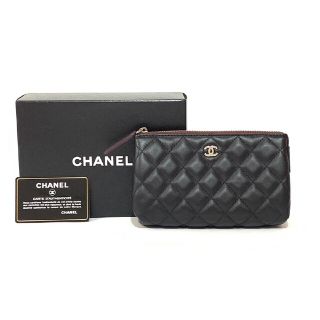 CHANEL - CHANEL コスメポーチ マトラッセ ラムスキン ココマーク 黒
