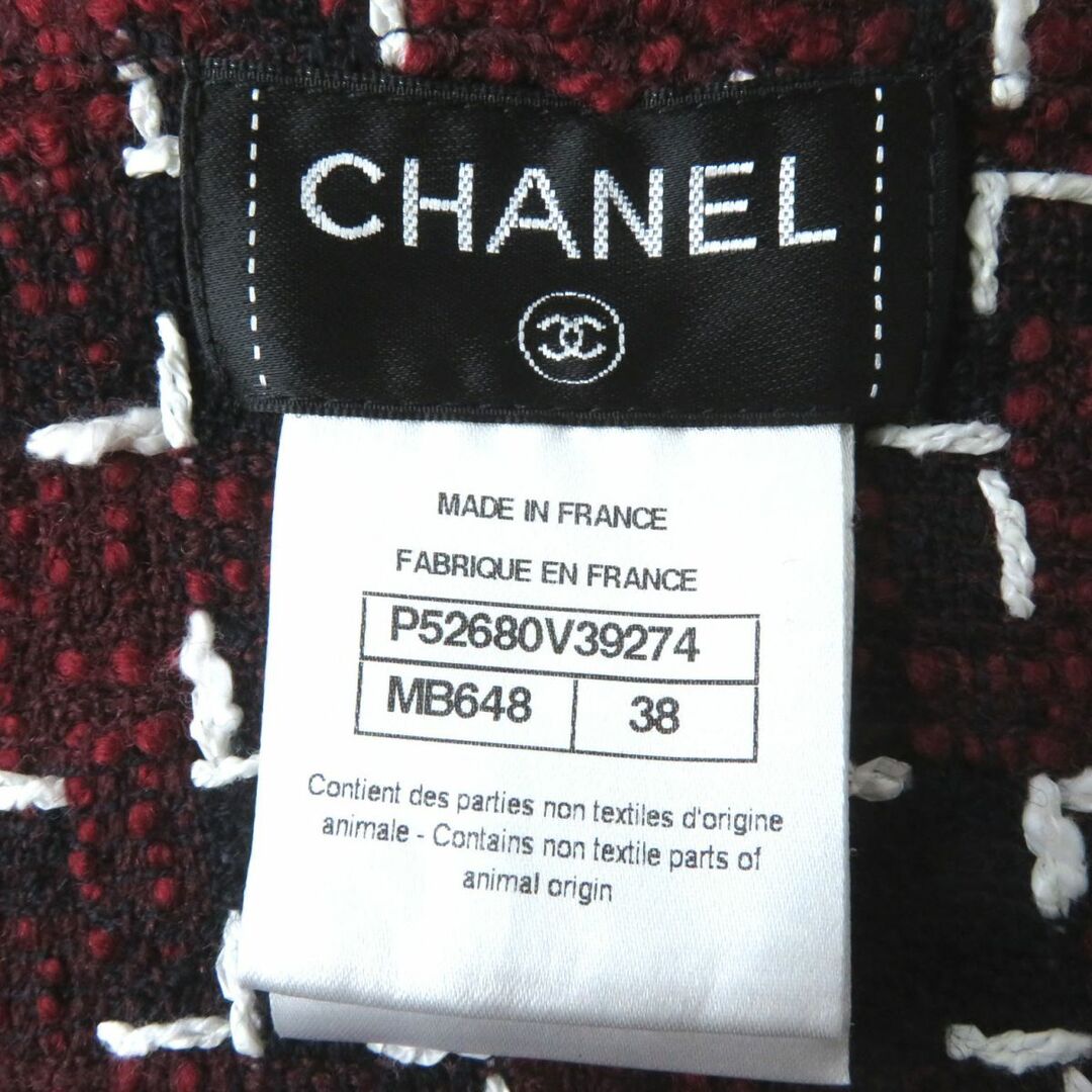 CHANEL(シャネル)の極美品◎正規品 フランス製 CHANEL シャネル P52680 ココマーク・レザーリボン付き ツイード ラップスカート／巻きスカート 赤×黒×白 38　m11-st30323-452 レディースのスカート(ひざ丈スカート)の商品写真