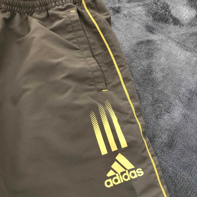 adidas(アディダス)の160㎝　アディダス  ハーフパンツ  キッズ/ベビー/マタニティのキッズ服男の子用(90cm~)(パンツ/スパッツ)の商品写真