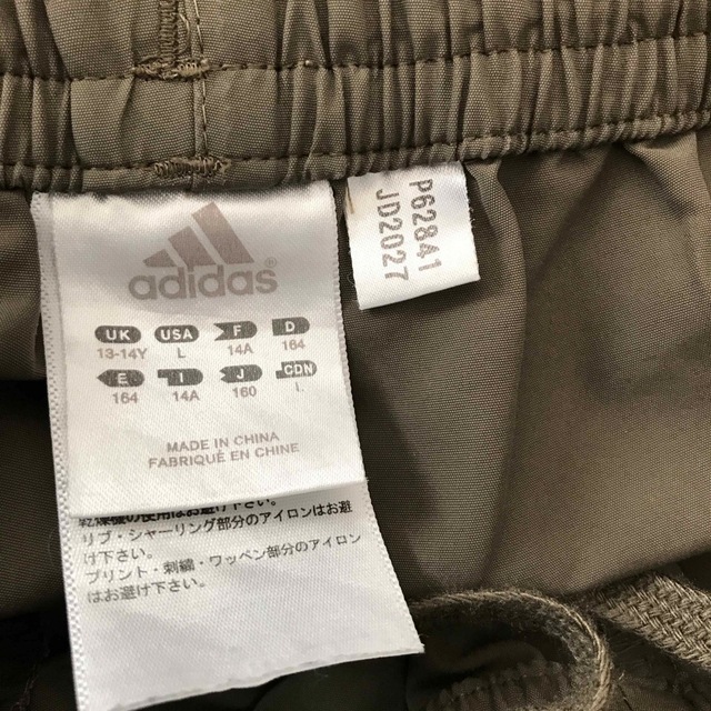 adidas(アディダス)の160㎝　アディダス  ハーフパンツ  キッズ/ベビー/マタニティのキッズ服男の子用(90cm~)(パンツ/スパッツ)の商品写真