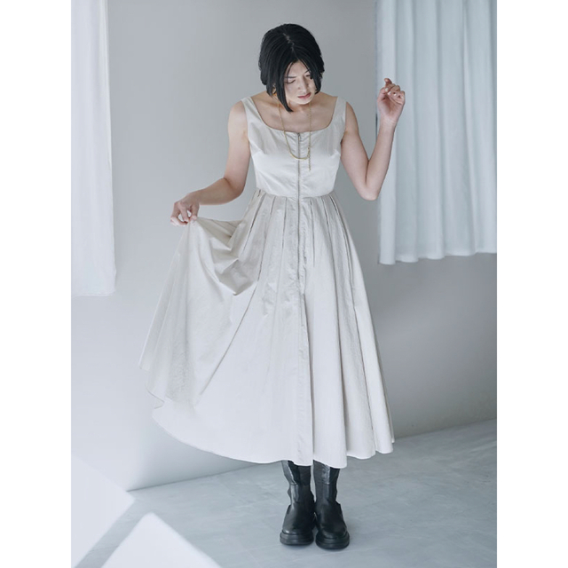 得価NEW】 MECRE ワンピースの通販 by rise's shop|ラクマ