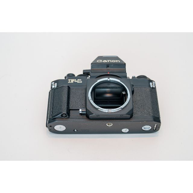 Canon キャノンNew  F1 とレンズFD85㎜ F1.2Lのセット