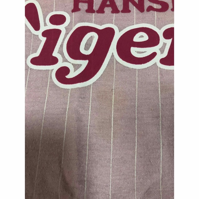 阪神タイガース(ハンシンタイガース)のタイガース　女の子用　ロンパース　80 キッズ/ベビー/マタニティのベビー服(~85cm)(ロンパース)の商品写真