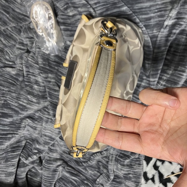 COACH(コーチ)の【COACH】 コーチ / ハンドバッグ / ショルダーバッグ レディースのバッグ(ショルダーバッグ)の商品写真