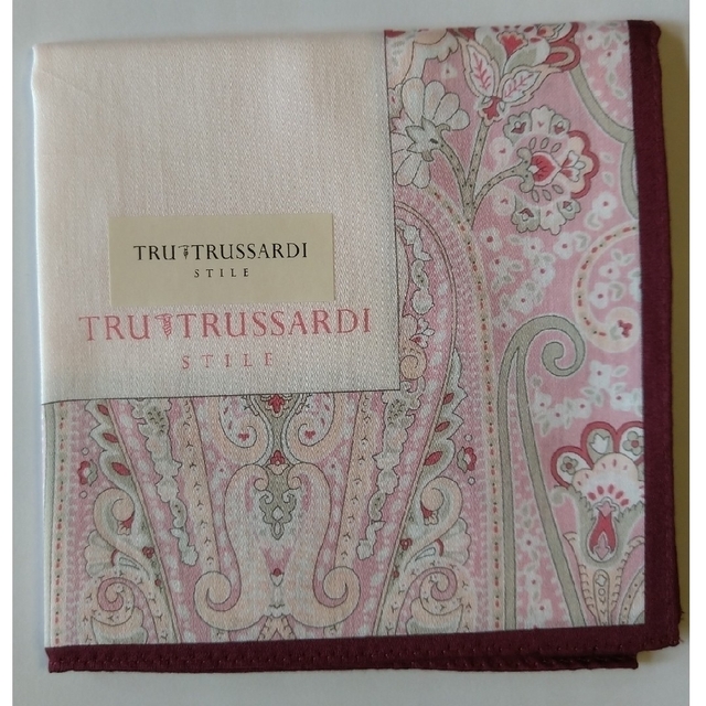 Trussardi(トラサルディ)のTrussardi トラサルディ ハンカチ 新品未使用 レディースのファッション小物(ハンカチ)の商品写真