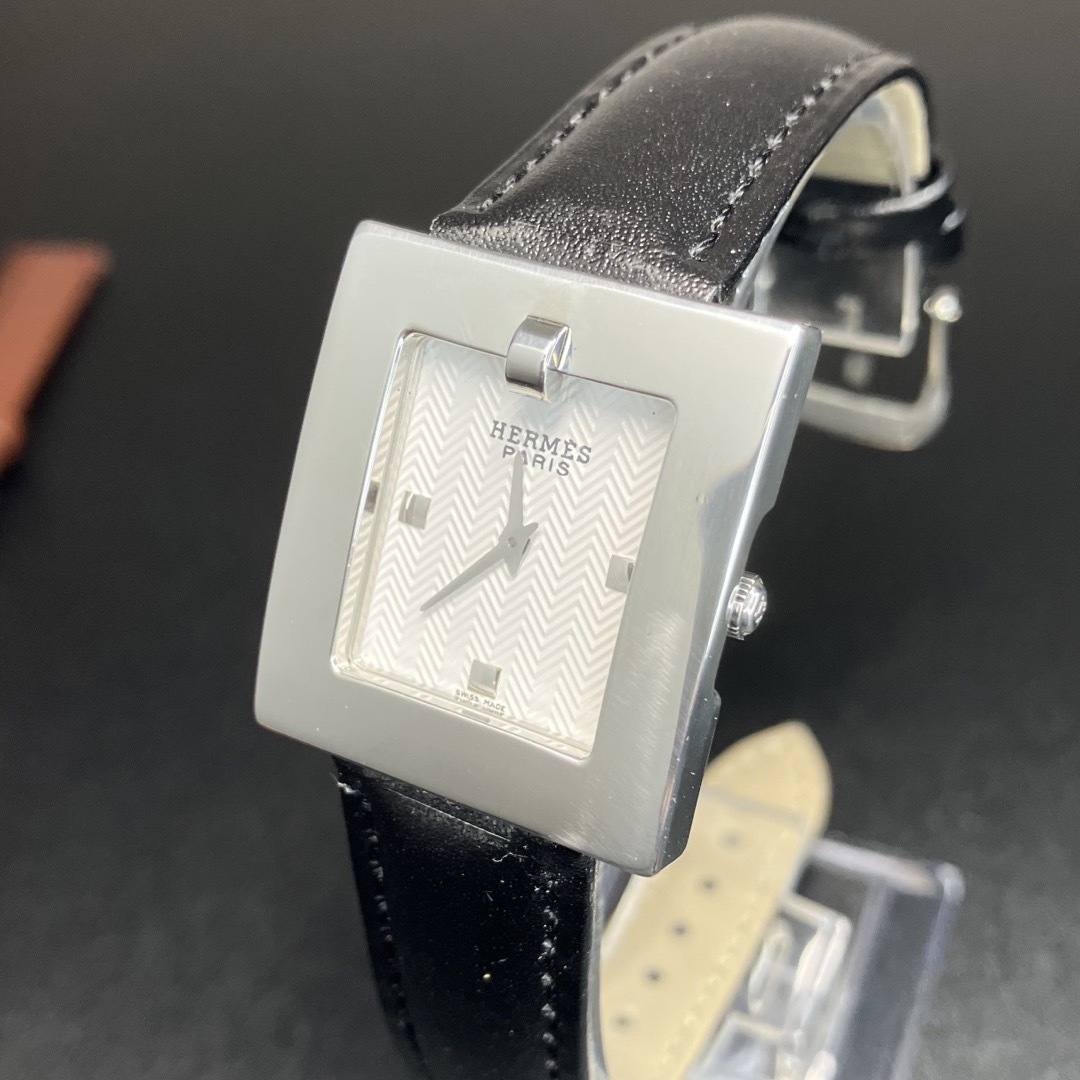 Hermes(エルメス)の【良品 可動品】エルメス 腕時計 Hウォッチ スクエア メンズ 兼用 正規品 メンズの時計(腕時計(アナログ))の商品写真