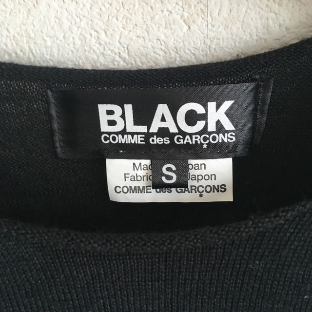 BLACK COMME des GARCONS(ブラックコムデギャルソン)のBLACK COMME des GARCONS コムデギャルソン ドット　ニット レディースのトップス(ニット/セーター)の商品写真