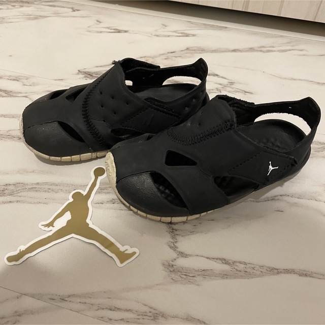 Jordan Brand（NIKE）(ジョーダン)のジョーダン　フレア　サンダル　ベビー キッズ/ベビー/マタニティのベビー靴/シューズ(~14cm)(サンダル)の商品写真