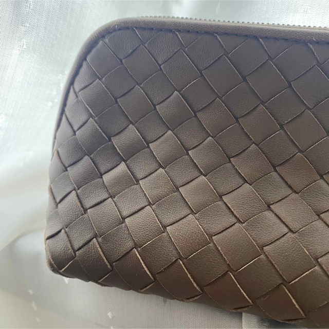 Bottega Veneta(ボッテガヴェネタ)のボッテガヴェネタ　Bottega Veneta  ポーチ　ブラウン レディースのファッション小物(ポーチ)の商品写真