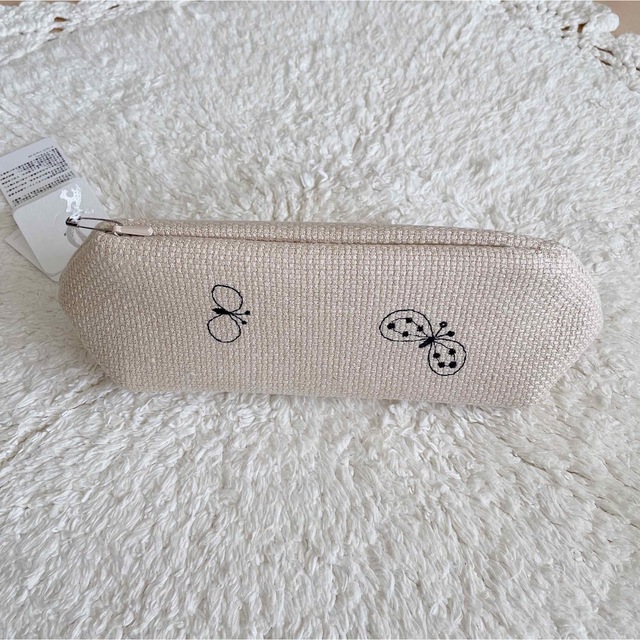 mina perhonen(ミナペルホネン)の《完売品》ミナ ペルホネンchoucho quartz pouch＊新品未使用 レディースのファッション小物(ポーチ)の商品写真