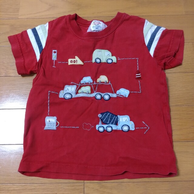 Tシャツ　半袖　100 キッズ/ベビー/マタニティのキッズ服男の子用(90cm~)(Tシャツ/カットソー)の商品写真