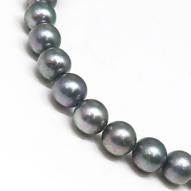 美品 グレー パール ネックレス 真珠 連 38cm 珠7.5~7.8mm レディースのアクセサリー(ネックレス)の商品写真