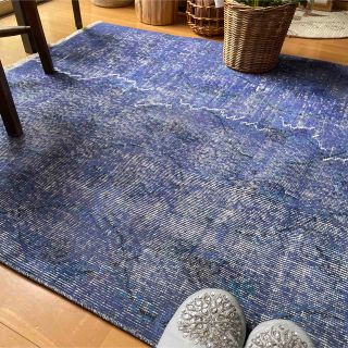 空色ブルーパープル オーバーダイ 絶妙カラー トルコヴィンテージラグ