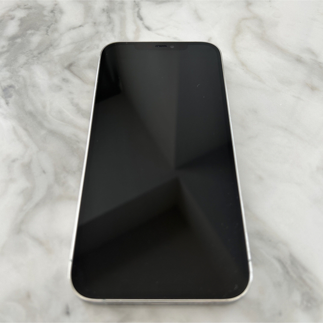 Apple(アップル)のiPhone 12 Pro Max シルバー 128GB SIMフリー 本体 スマホ/家電/カメラのスマートフォン/携帯電話(スマートフォン本体)の商品写真