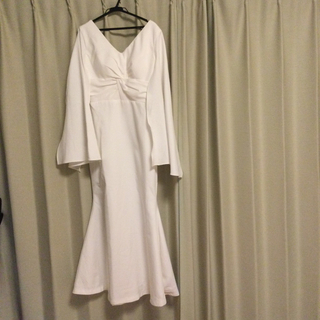 ロング　ドレス　マーメイド　ホワイト　ケープ　Mサイズ(ロングワンピース/マキシワンピース)