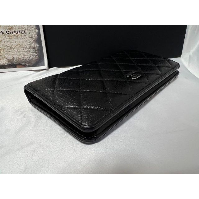 CHANEL(シャネル)のCHANEL マトラッセ 長財布 キャビアスキン シルバー金具 レディースのファッション小物(財布)の商品写真