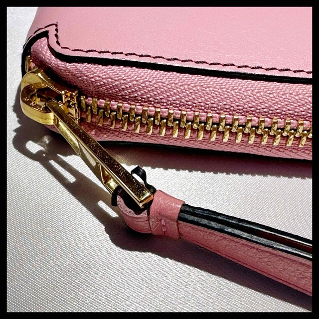 美品 LOEWE ロエベ アナグラム パズル ラウンドジップ ミニ財布 ピンク